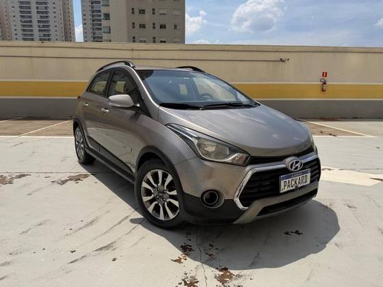 HYUNDAI HB20X 1.6 16V PREMIUM FLEX 4P AUTOMÁTICO
